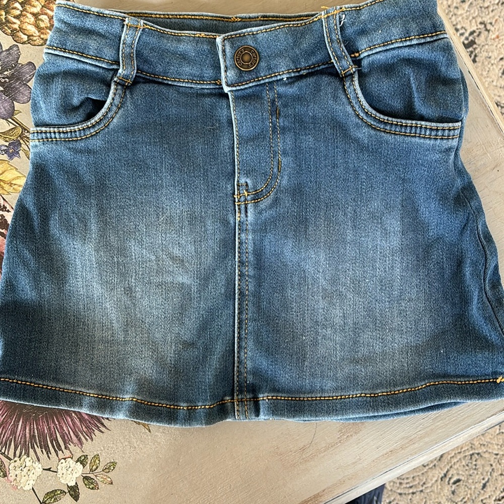 NWOT Carter’s Size 5 Skirt